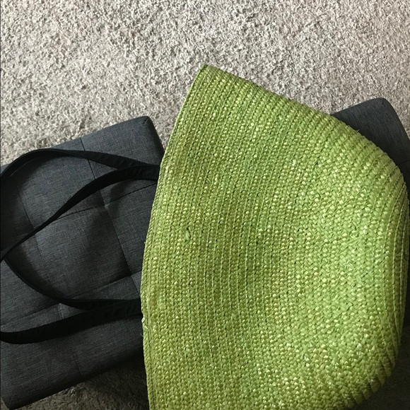 Beautiful Lime Green Studded Tote - Picture 6 of 13